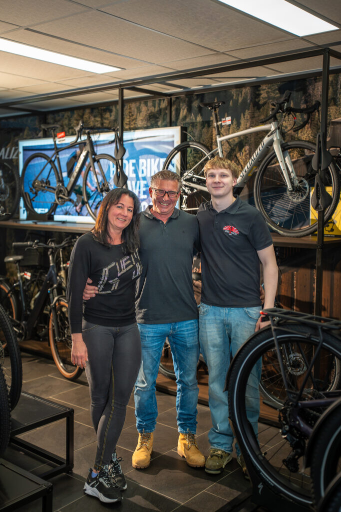 Rob en Susanne Souren in hun winkel aan de rand van Vaals.